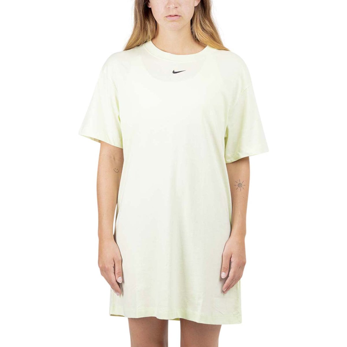 Image of Nike Sportswear WMNS Essential Dress (Green / Black)