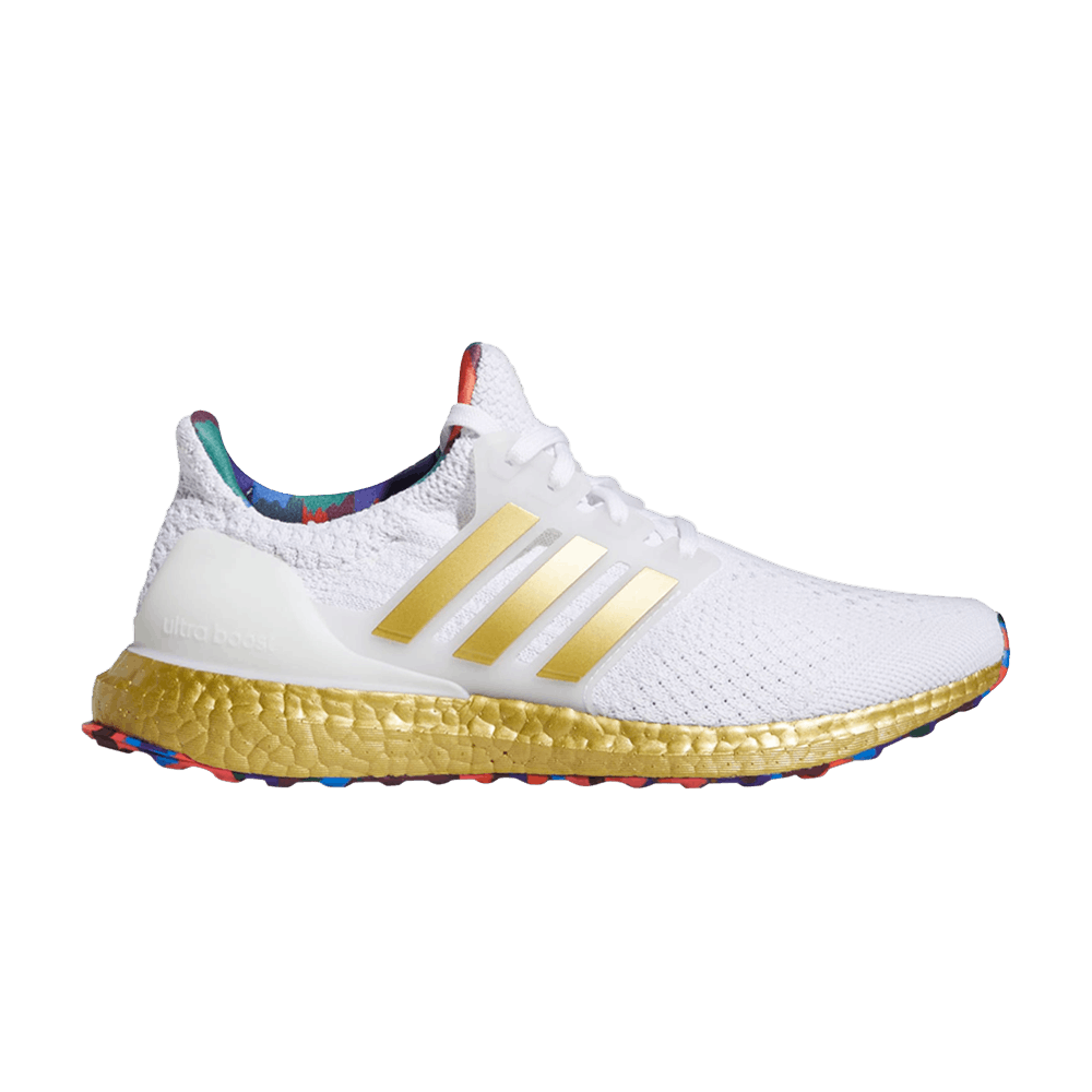 Image of adidas Wmns UltraBoost 5point0 DNA Title IX (HP7425)