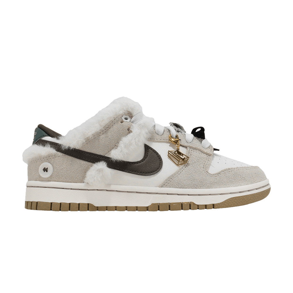 Image of Nike Wmns Dunk Low Bling - Baroque Brown (FB1859-121)