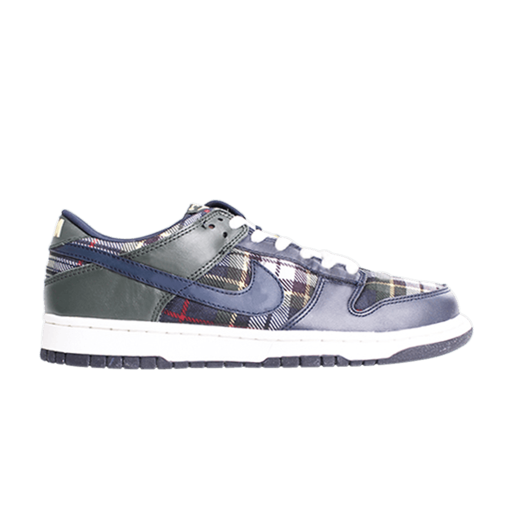 Image of Nike Wmns Dunk Low Pro (302517-442)