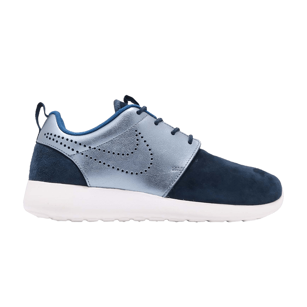 Image of Nike Wmns Roshe One PRM Suede Mid Navy (820228-400)