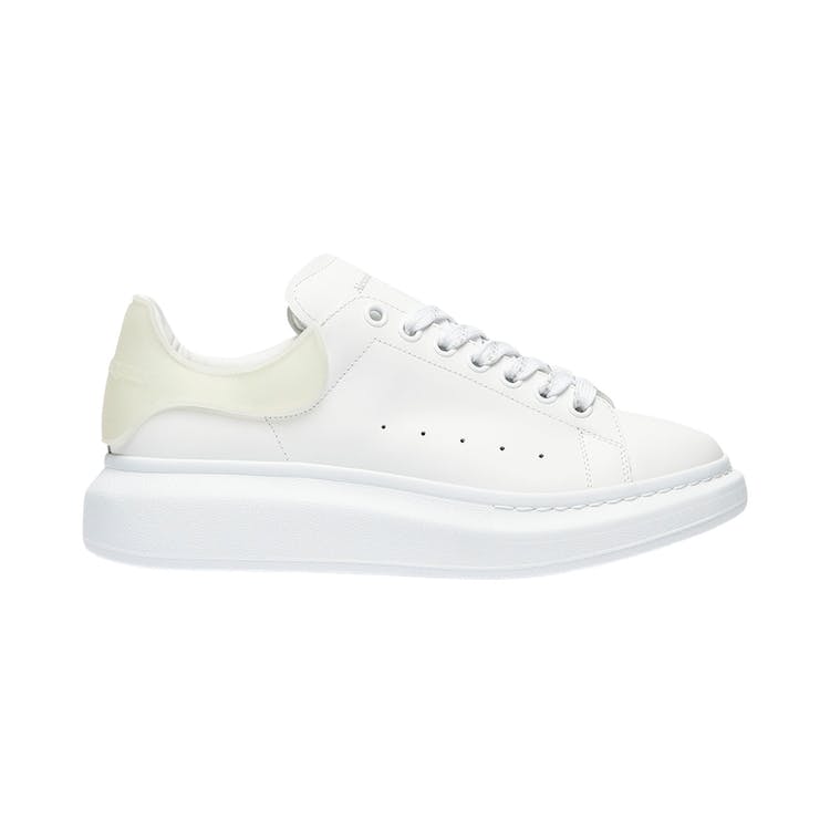 Image of Alexander McQueen Oversized White Pearl