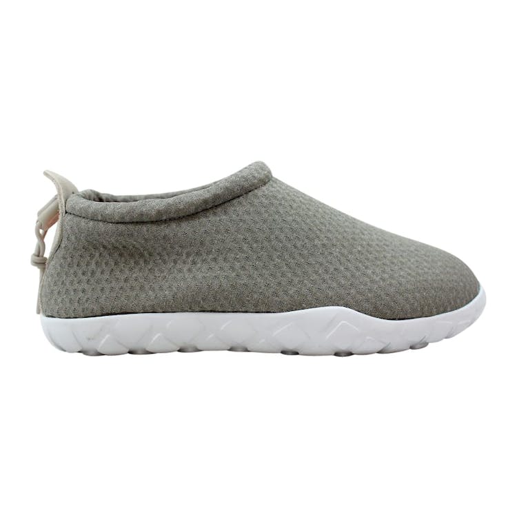 Image of Nike Air Moc Ultra BR Pale Grey