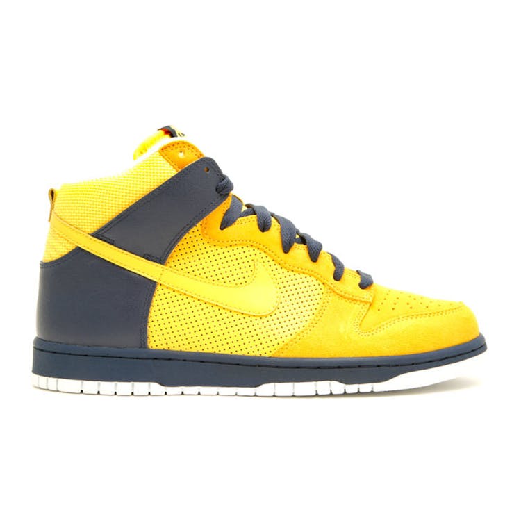 Image of Nike Dunk High Golden State Warriors